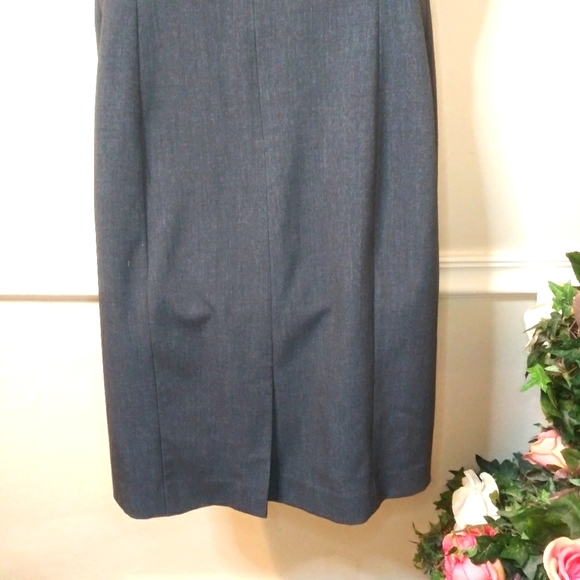 Vicky Tiel American Fashion & Couture Designer Charcoal Gray Sheath Dress - Picture 8 of 13